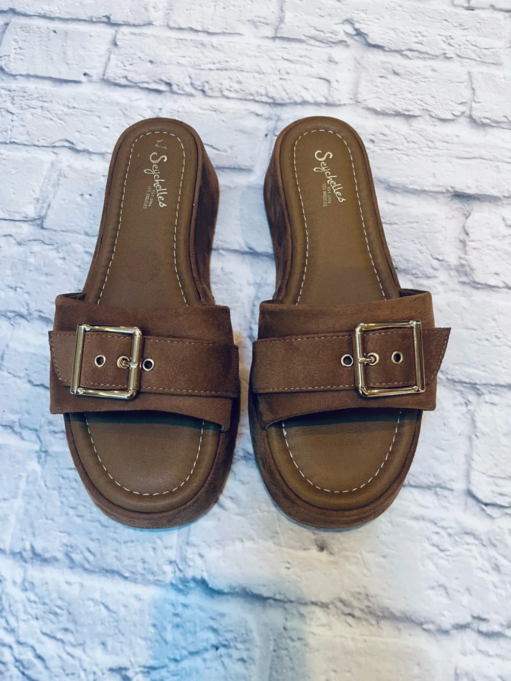 Seychelles camel Tan brown Suede gold Buckle Slide Sandals women’s 9